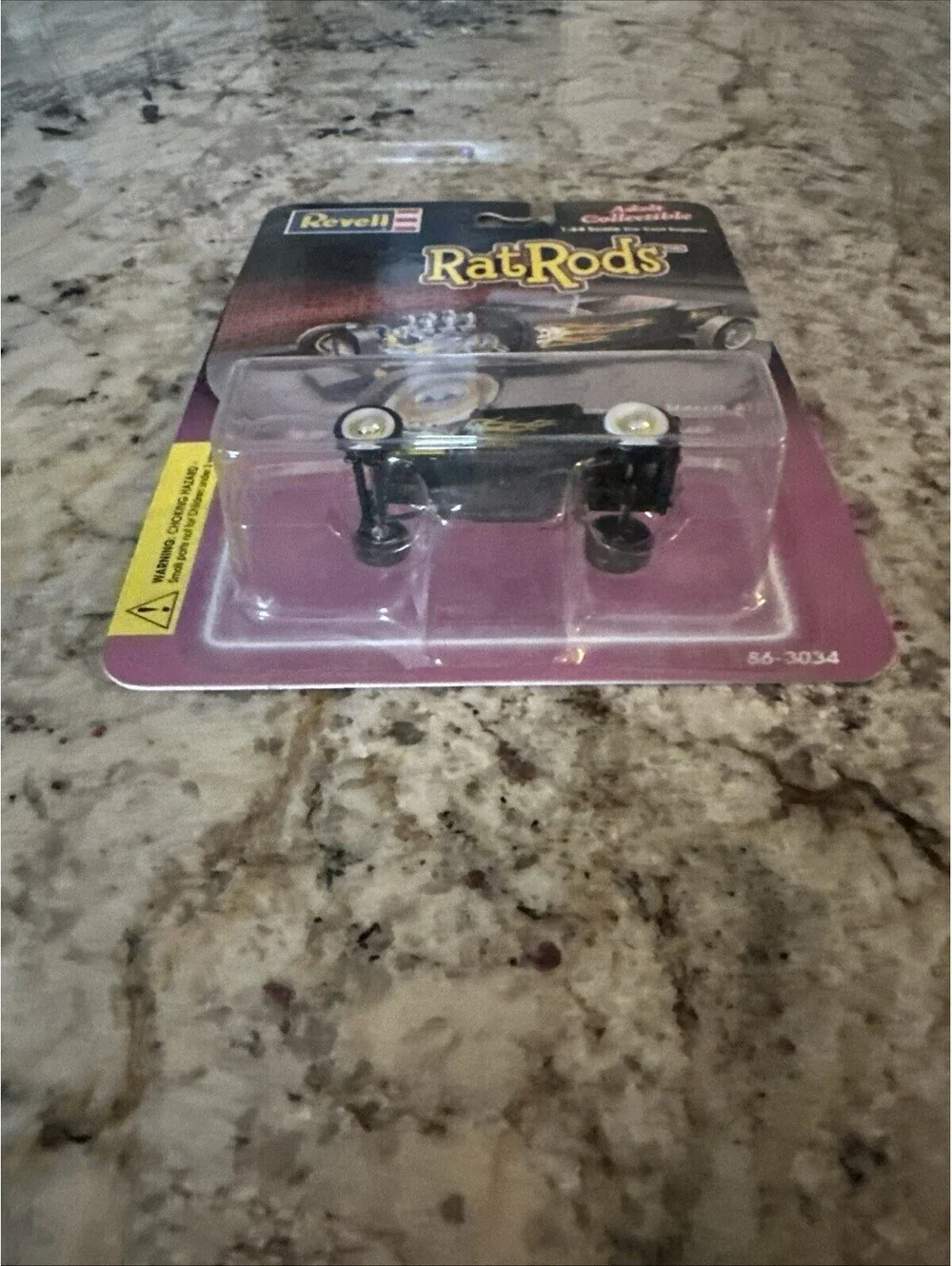 Revell 1925 Ford Model T Pick Up black Rat Rods Issue #111 1:64 READ DESCRIPTION